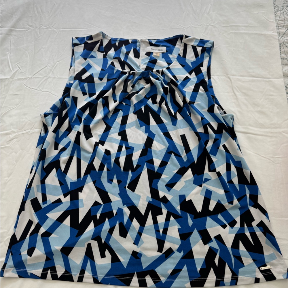 Calvin Klein Blue and Black Patterned TOP
